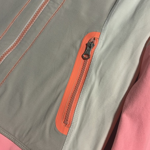 Rare Lululemon coral reflective define jacket - Picture 5 of 9